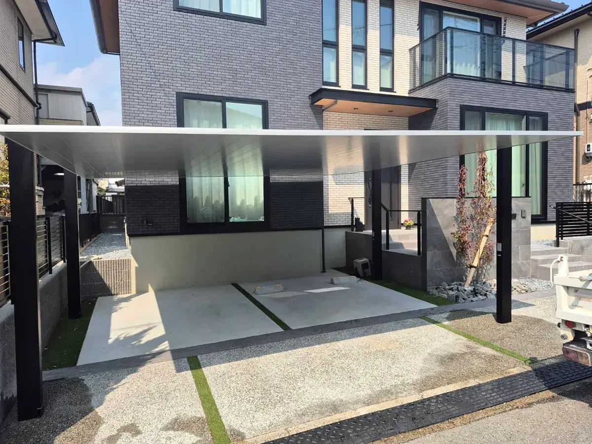 ガーテリアリクシルカーポートSC施工例