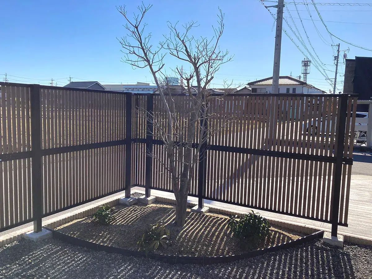 新築外構植栽&フェンス施工例