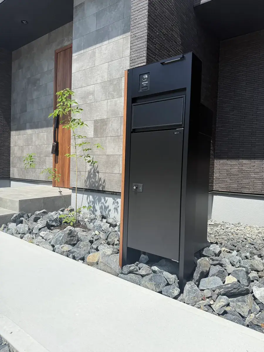 ガーテリア新築外構機能門柱施工例