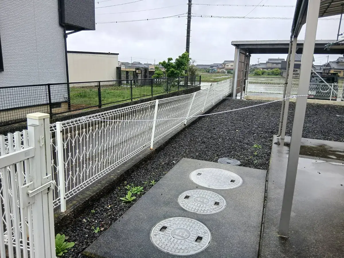 ガーテリアフェンスリフォーム施工前
