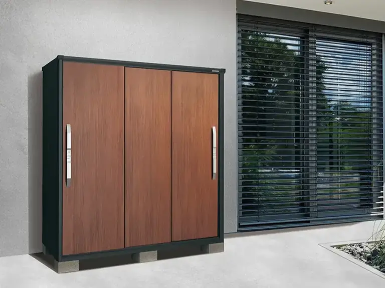 ヨド物置:ブラックエスモ/ウッディマロン