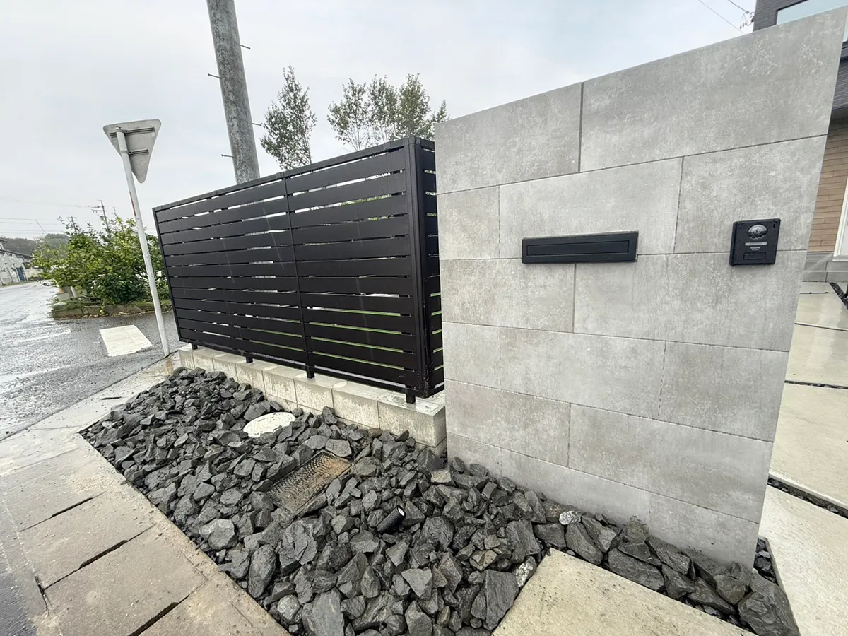 ガーテリア目隠しフェンス施工例