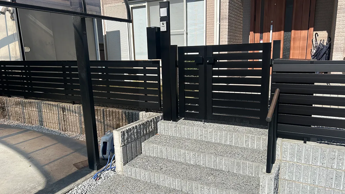 ガーテリア親子門扉工事施工例