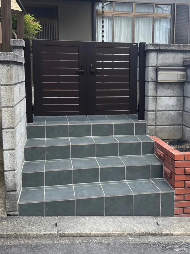 ガーテリア門扉&アプローチ施工例