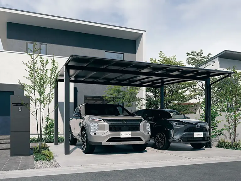 三協アルミ／スカイリード・ブラックポリカ屋根